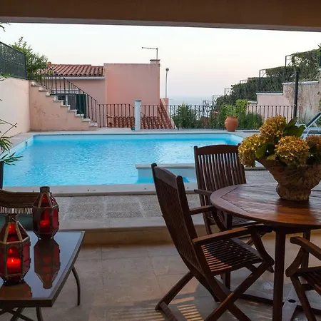 Com Piscina Cruz Quebrada