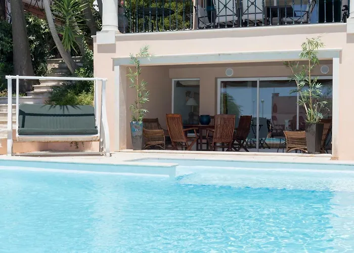 Com Piscina Διαμέρισμα