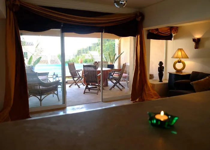 Com Piscina Διαμέρισμα *